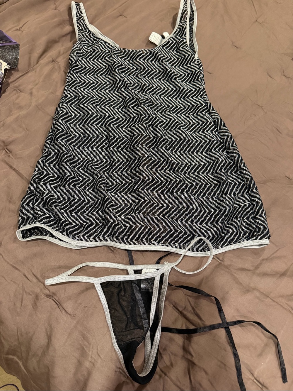 Dreamgirl New Silver & Black Zigzag Scoop Neck lace up back Chemise OSFM - Picture 3 of 5